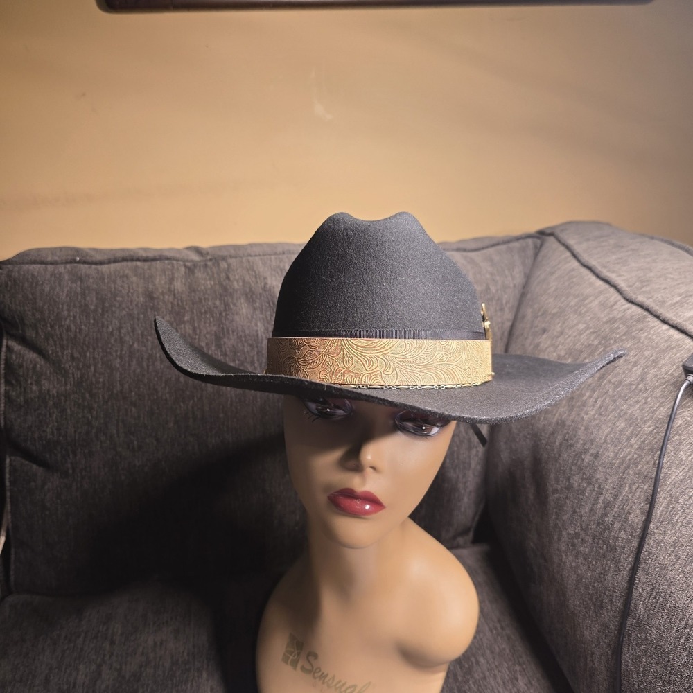 Shyanne Women Black Wool Felt Cowboy Hat Bull Skull‎ Concho Floral Band HF24023